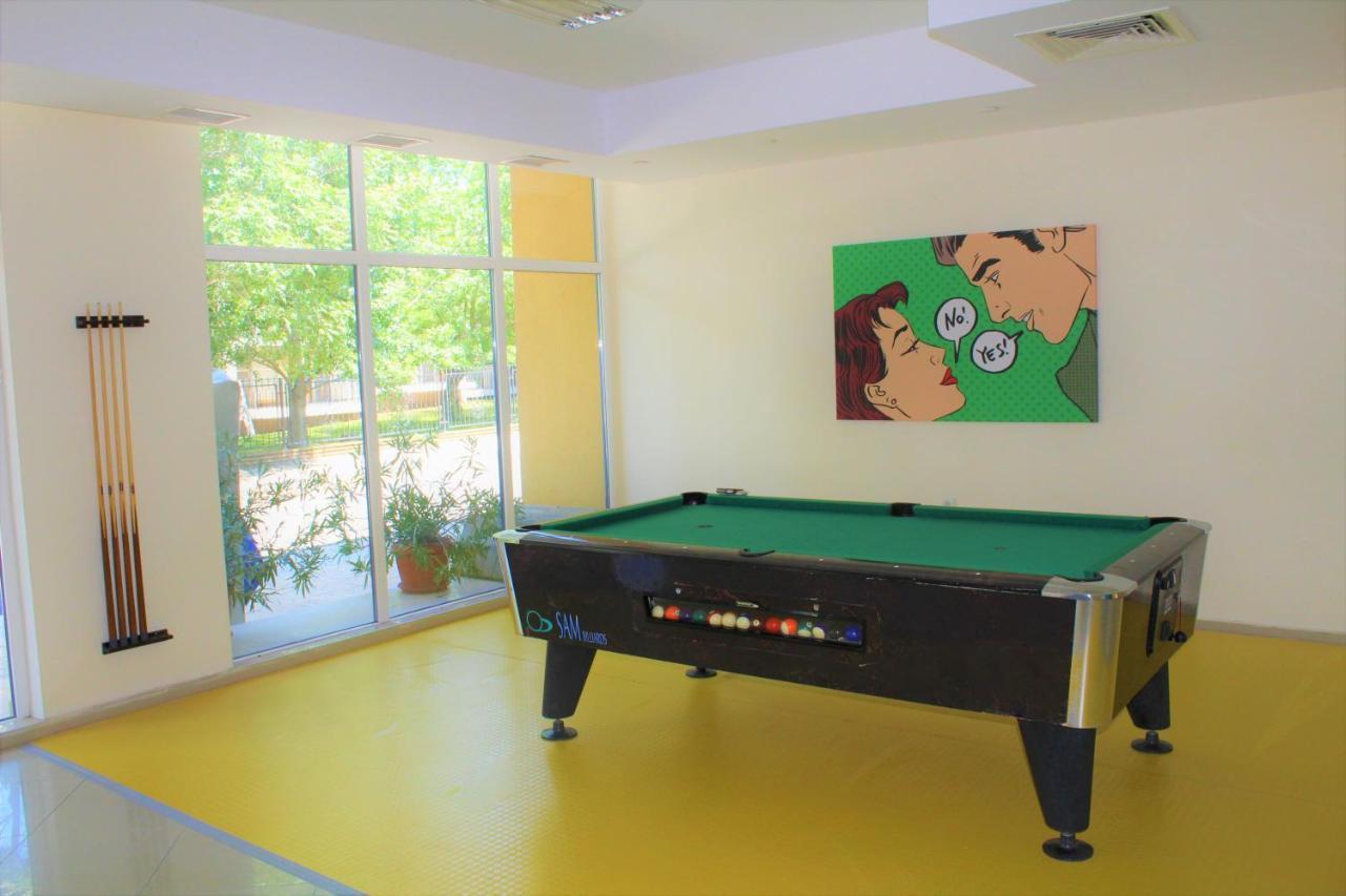 Pop Art Hotel Primorsko Exterior photo
