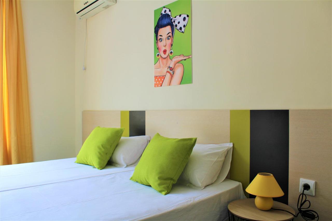 Pop Art Hotel Primorsko Exterior photo